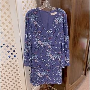 Loft Shift Dress! 👗💐💃🏻